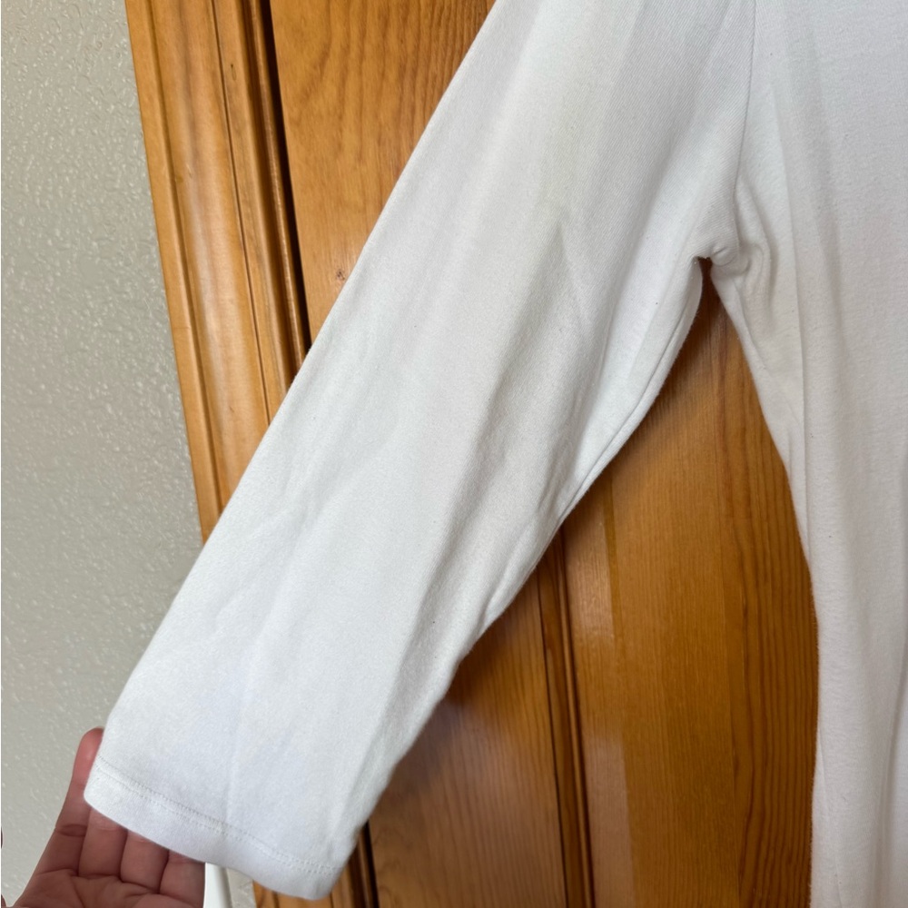 Eddie Bauer Women's White 3/4 Sleeve V-Neck Tee size Medium - Picture 2 of 4